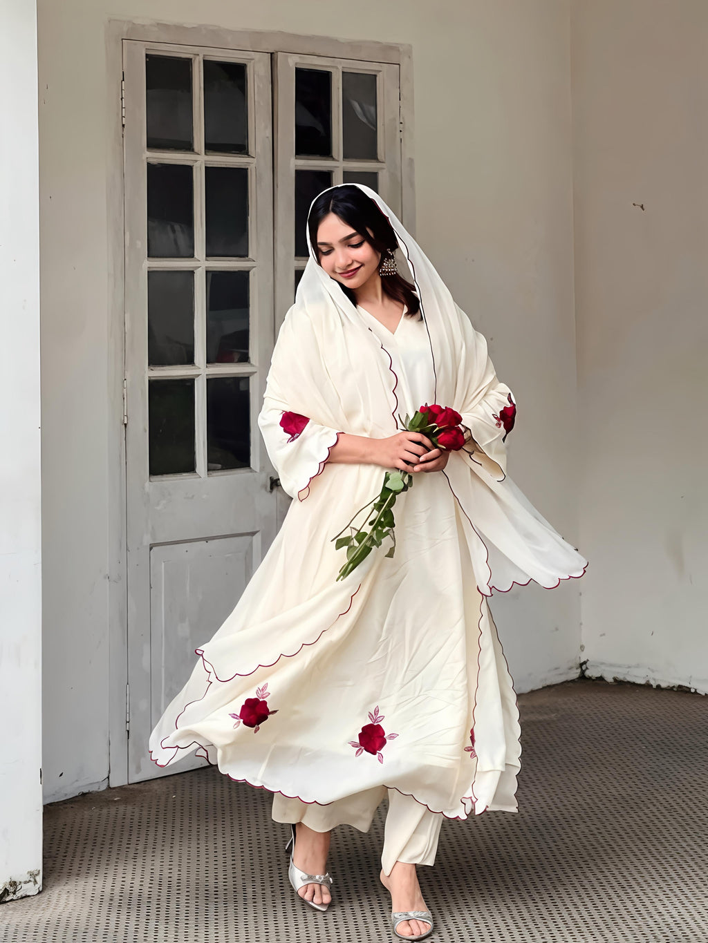Noor-e-Gul Embroidered Off-White Kurta Set