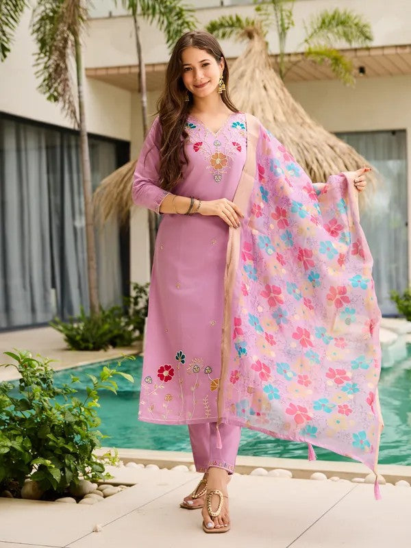 Lavender Embroidered Ethnic Kurta Suit Set | Women 3-Piece Ethnic Wear