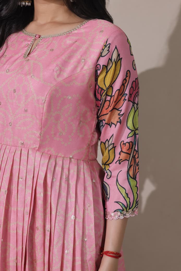 Women Tussar Silk Kalamkari Bandhani Pattern Gown