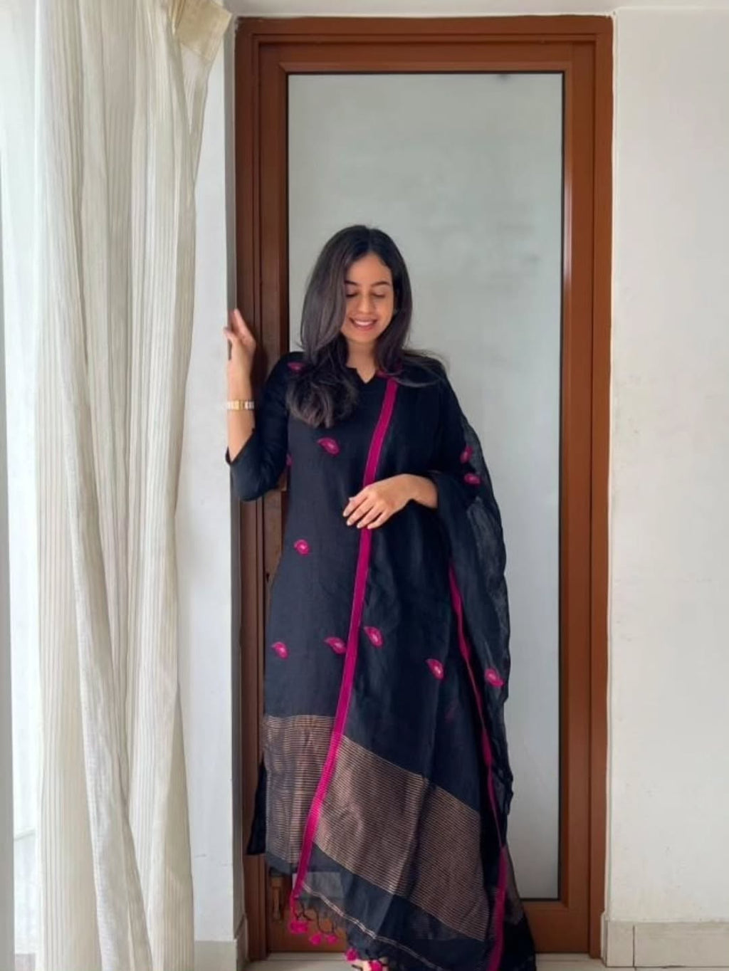 Women New Premium Chanderi Black Kurta Set