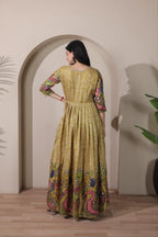 Women Tussar Silk Kalamkari Bandhani Pattern Gown